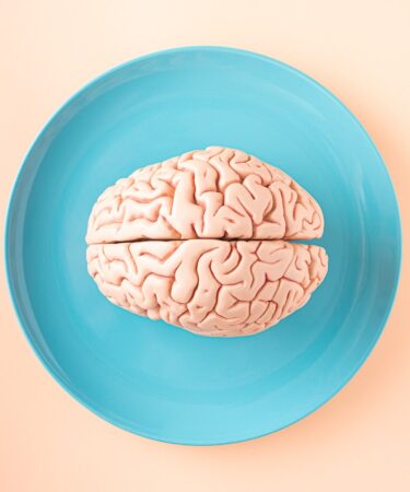 Cum să îți menții creierul sănătos