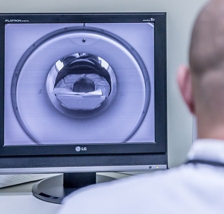 Computer Tomograf vs. RMN